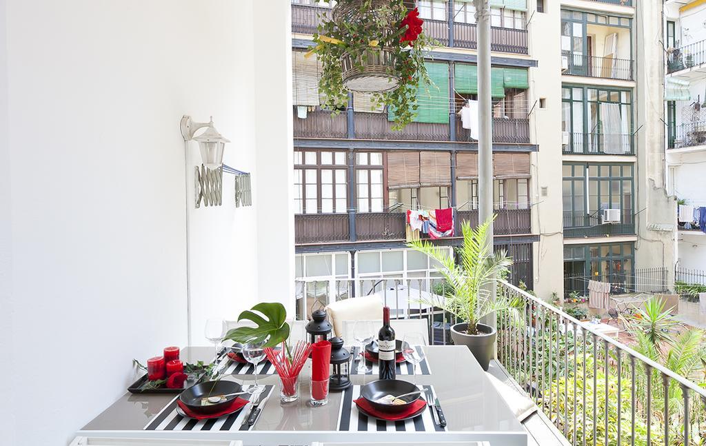 Eixample Patio Views With Amazing Terrace Apartment Barcelona Exterior foto