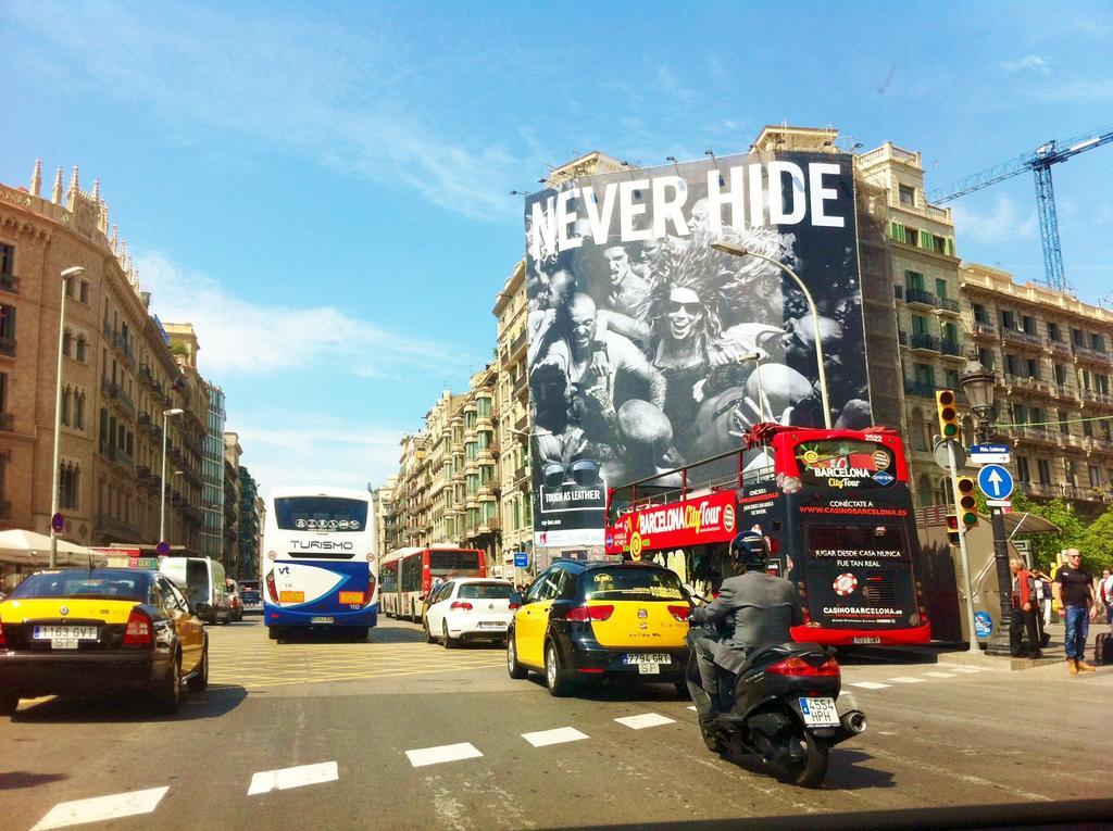 Eixample Patio Views With Amazing Terrace Apartment Barcelona Exterior foto